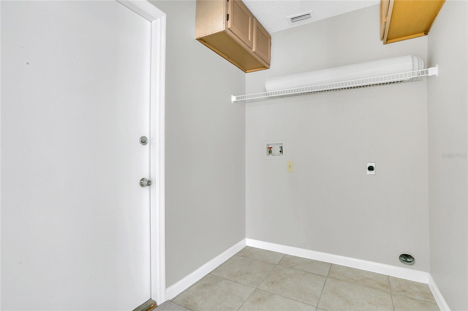 Image 15 of 38 For 13521 Mallard Cove Boulevard