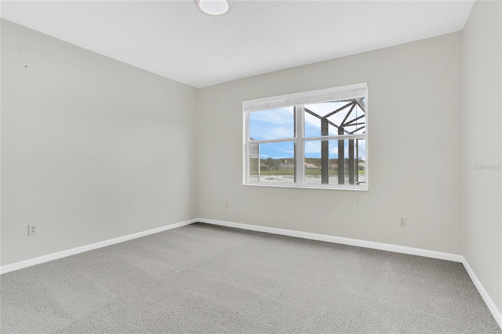 Image 23 of 38 For 13521 Mallard Cove Boulevard