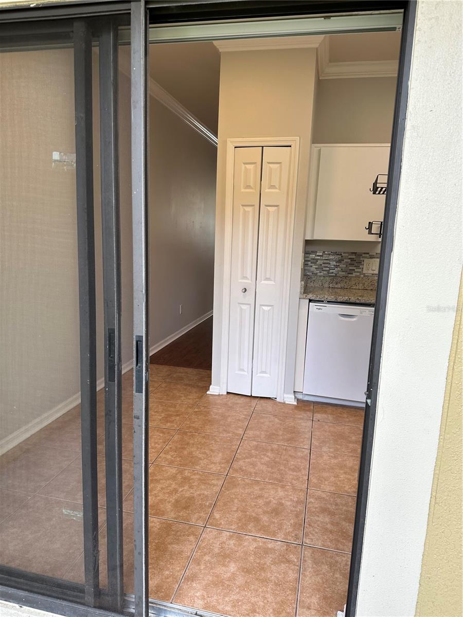 Image 19 of 32 For 6007 Scotchwood Glen 35