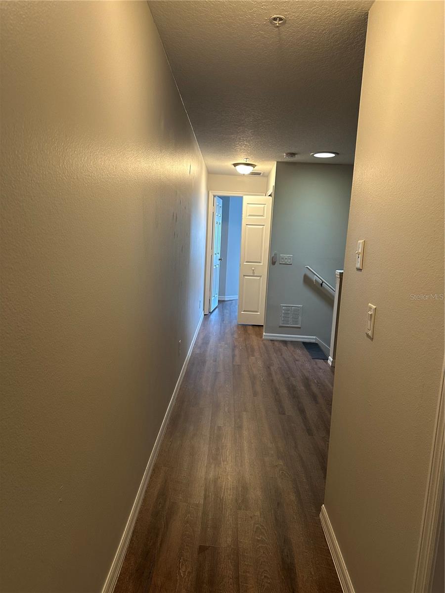 Image 27 of 32 For 6007 Scotchwood Glen 35