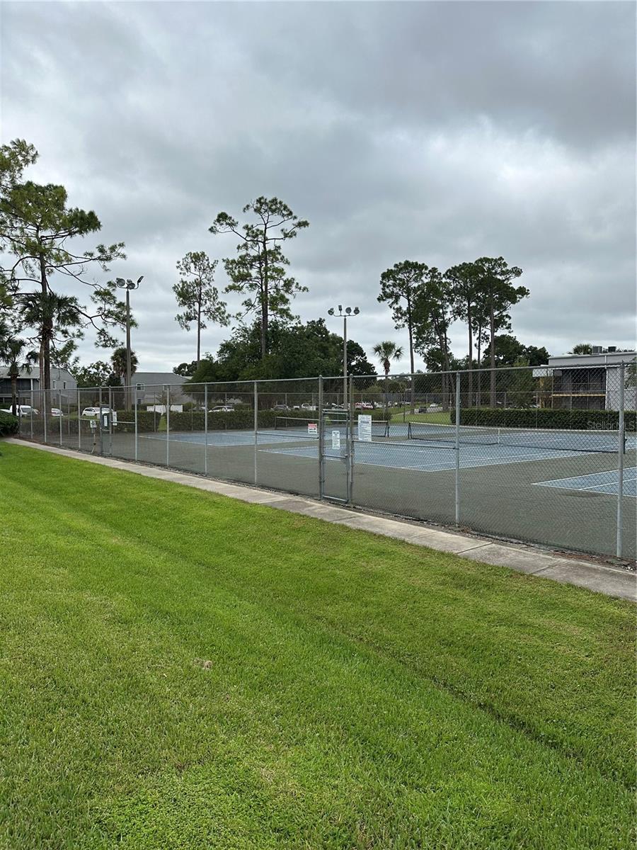 Image 32 of 32 For 6007 Scotchwood Glen 35