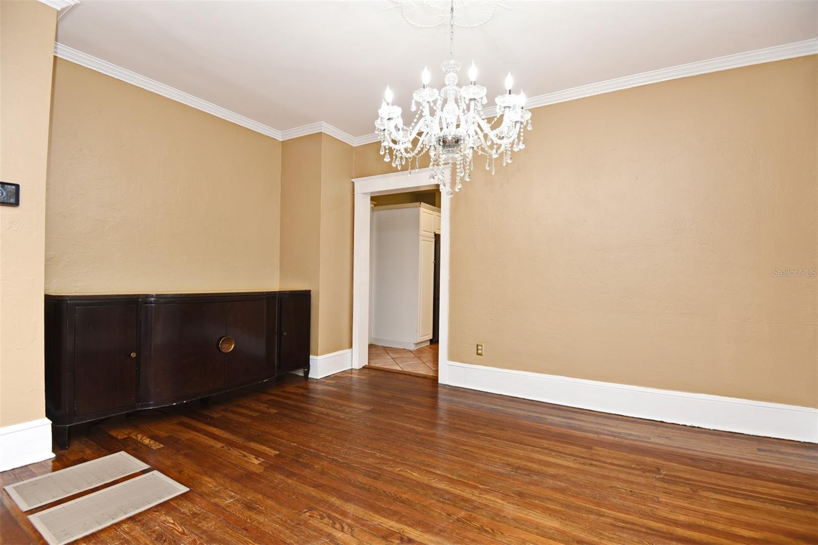 Image 19 of 36 For 416 Hillcrest Street