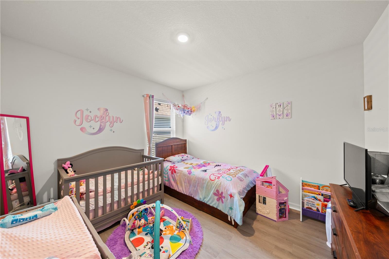 Image 22 of 45 For 3007 Staten Drive