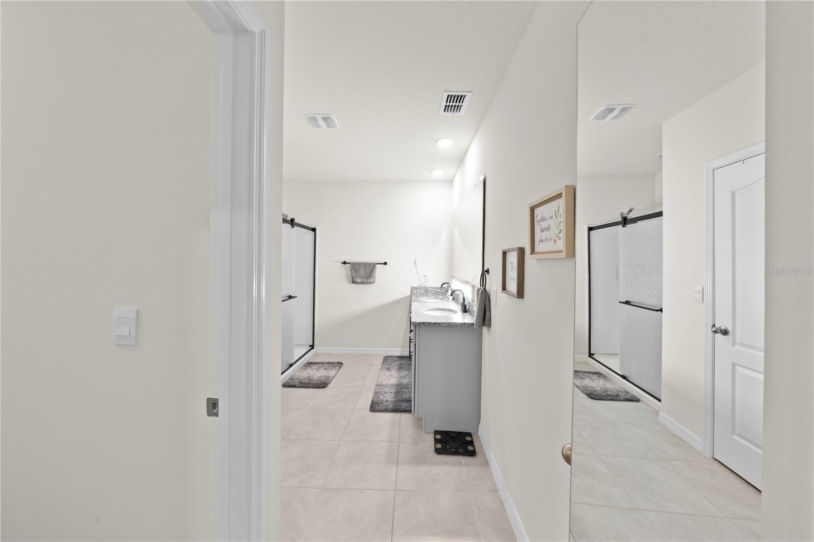 Image 31 of 45 For 3007 Staten Drive