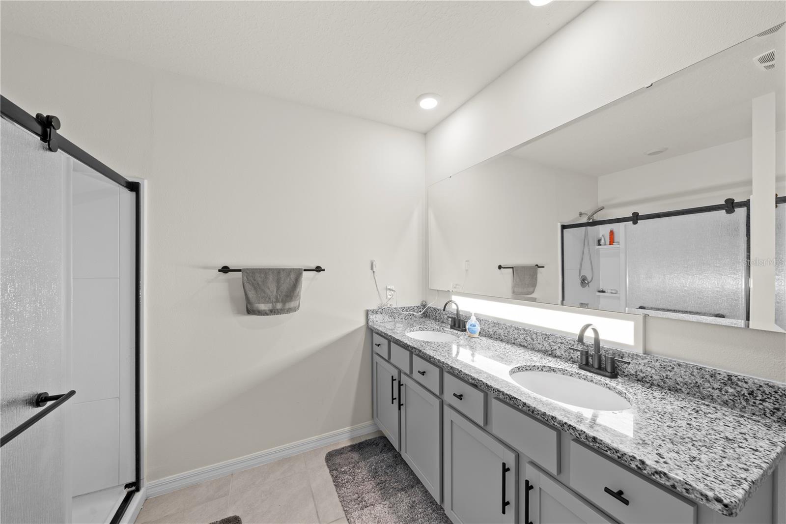 Image 33 of 45 For 3007 Staten Drive