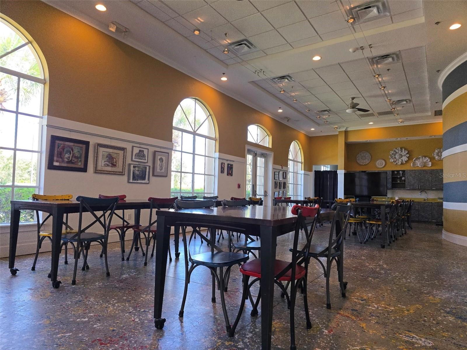 Image 35 of 49 For 108 Crescent Moon Drive