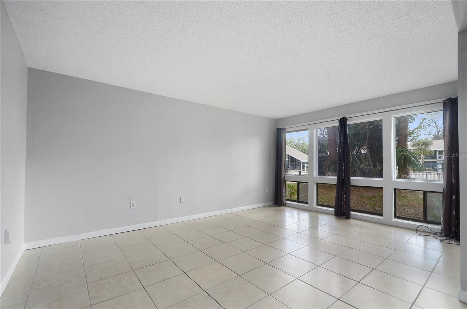 Image 7 of 24 For 5957 Windhover Drive C03