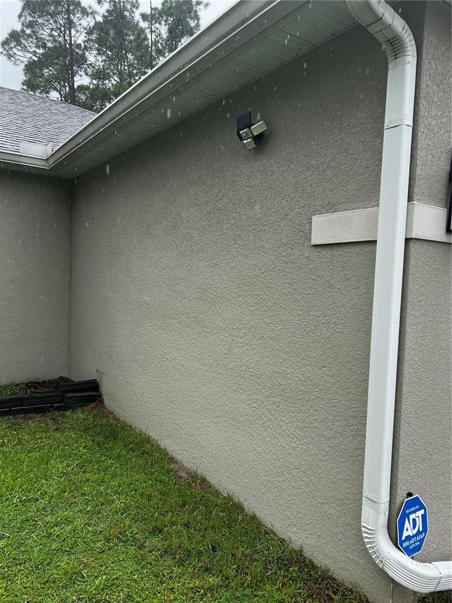 Image 15 of 22 For 1730 East Parkway