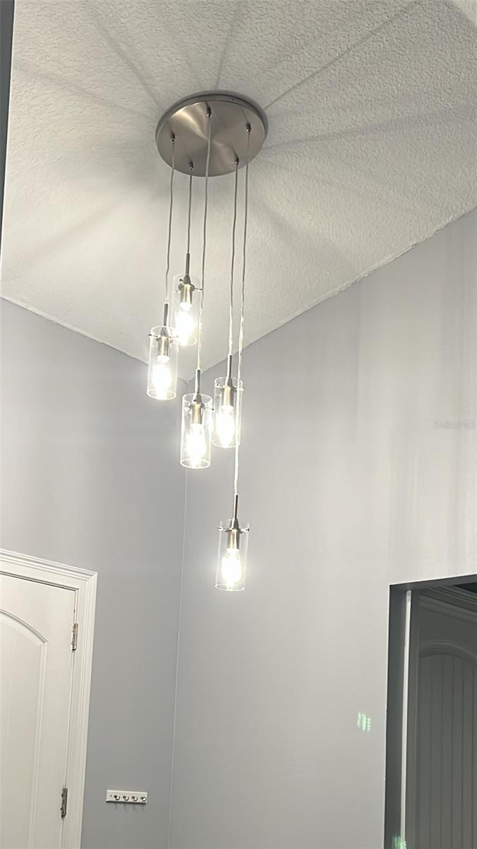 Image 16 of 22 For 1730 East Parkway