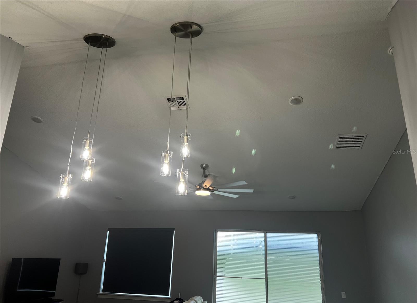 Image 17 of 22 For 1730 East Parkway