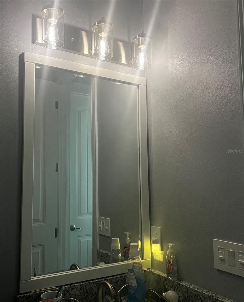 Image 19 of 22 For 1730 East Parkway