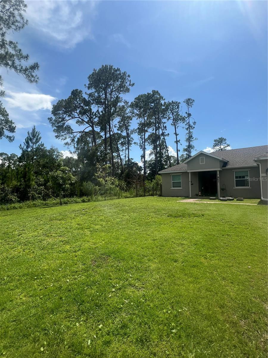 Image 21 of 22 For 1730 East Parkway