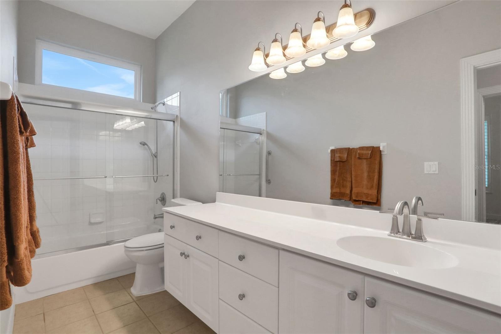 Image 23 of 35 For 4193 Mayfair Lane