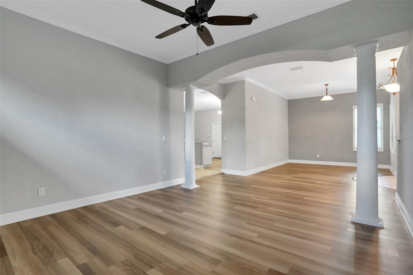 Image 9 of 35 For 4193 Mayfair Lane