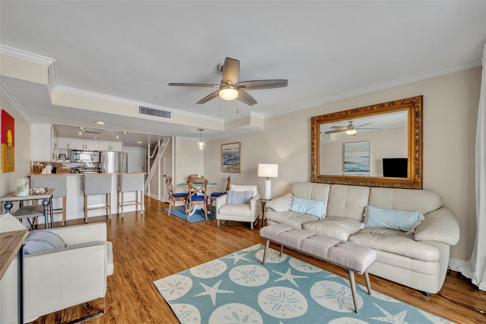 Image 9 of 28 For 4841 Saxon Dr B201