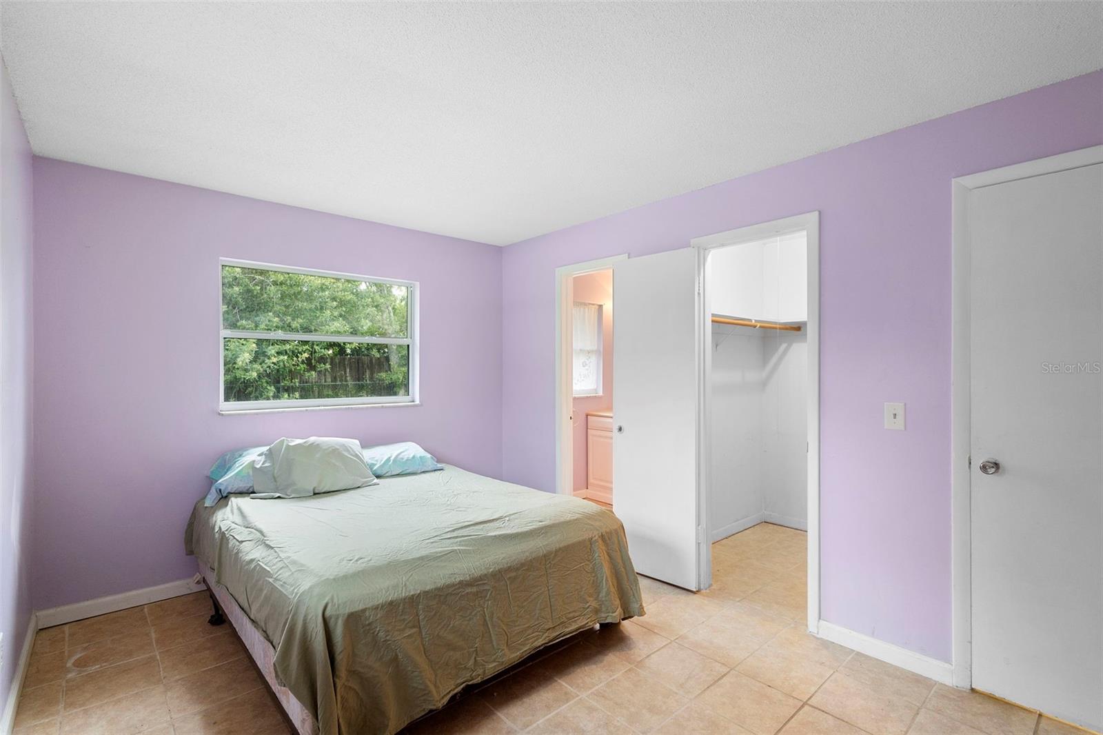 Image 18 of 40 For 2035 Valencia Circle