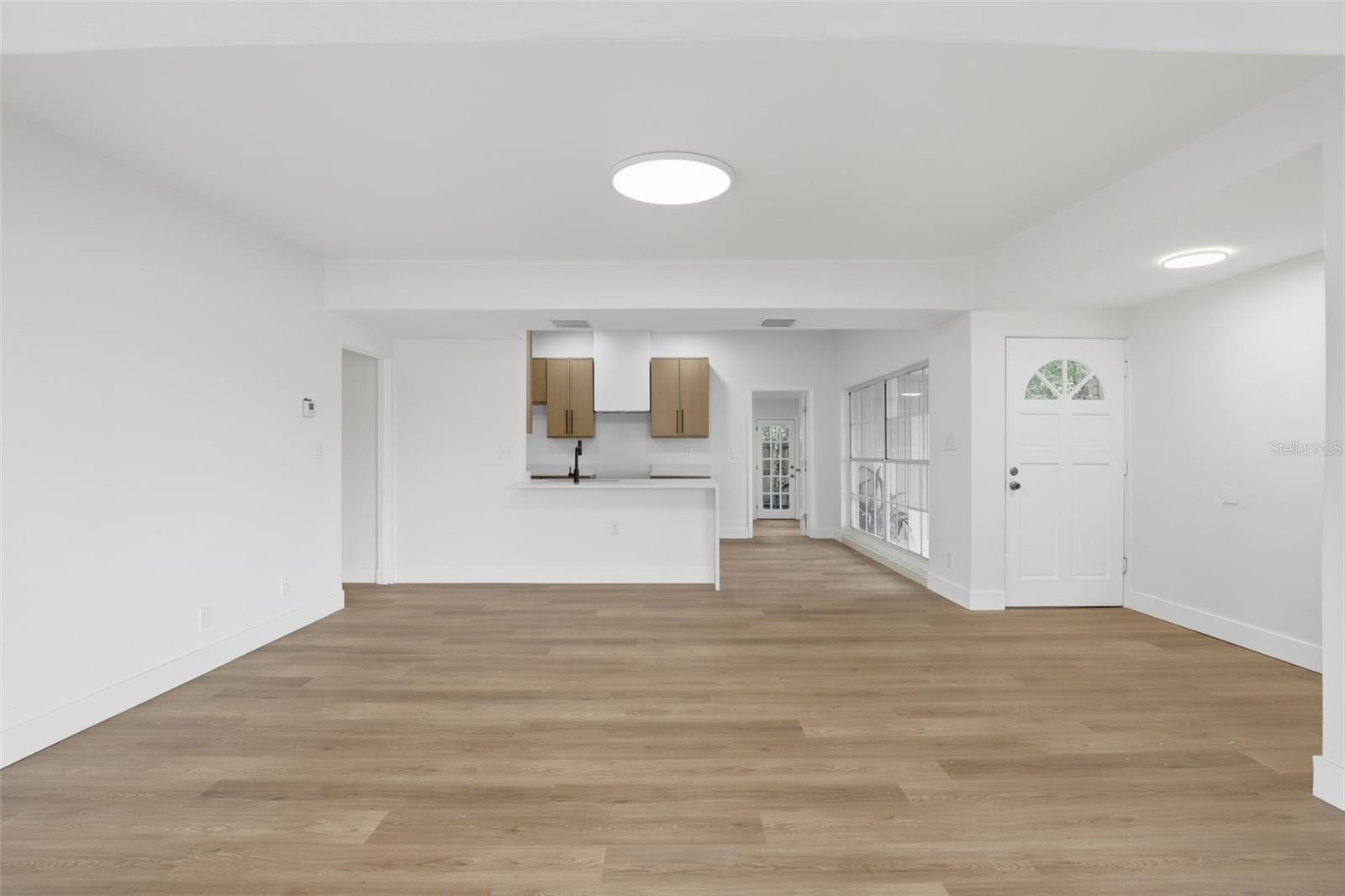 Image 14 of 31 For 2638 Laurel Avenue