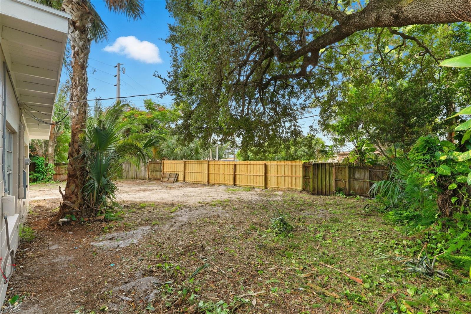 Image 29 of 31 For 2638 Laurel Avenue