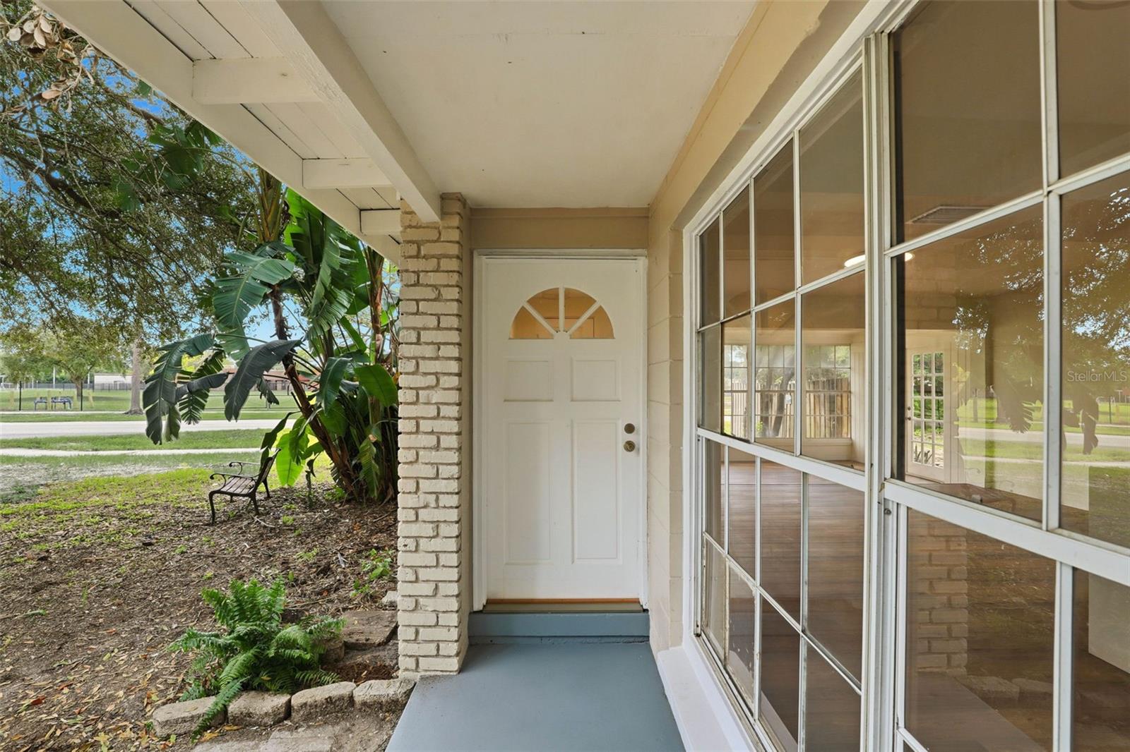 Image 3 of 31 For 2638 Laurel Avenue