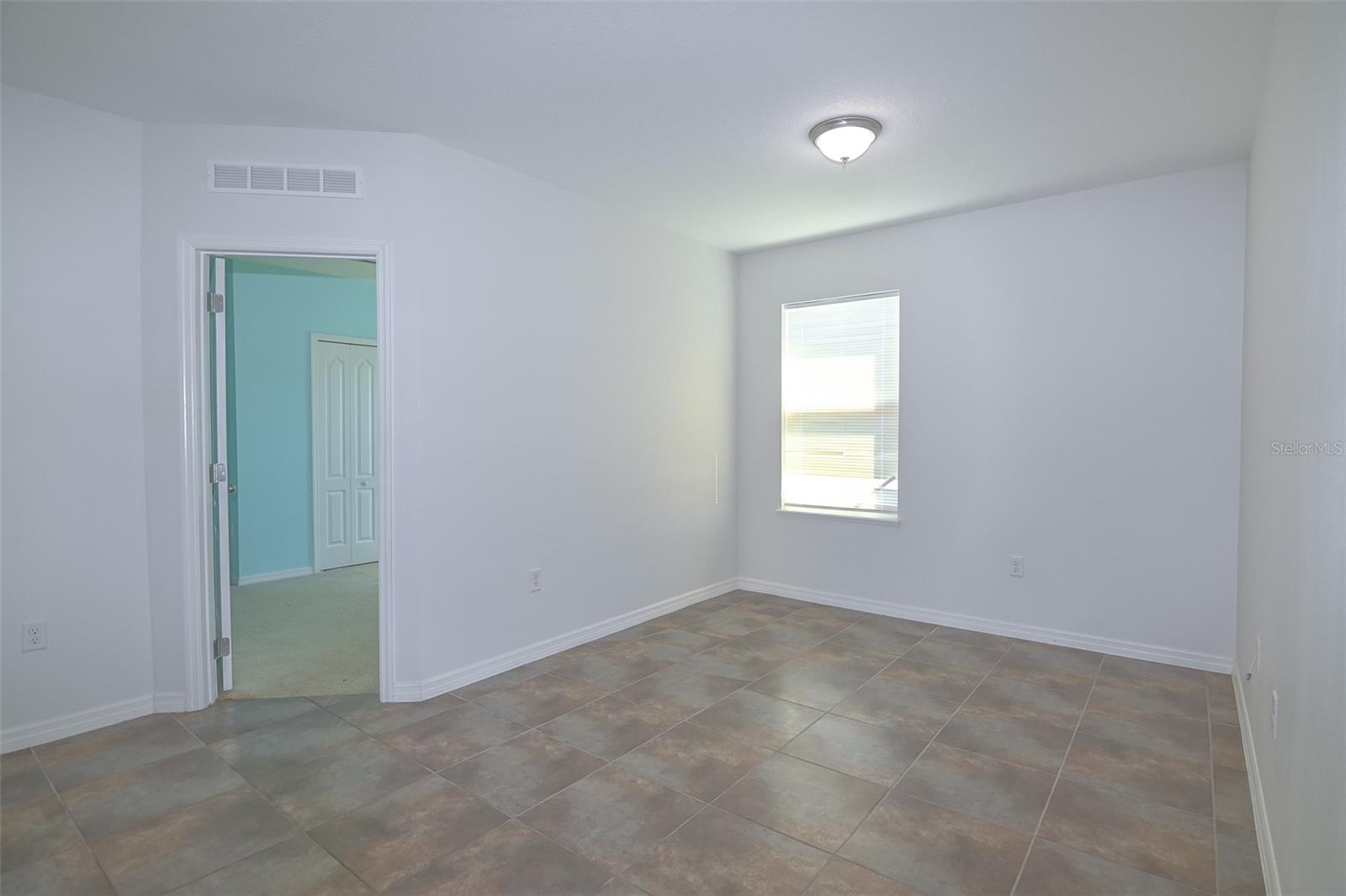 Image 15 of 22 For 3320 Lynrock Avenue