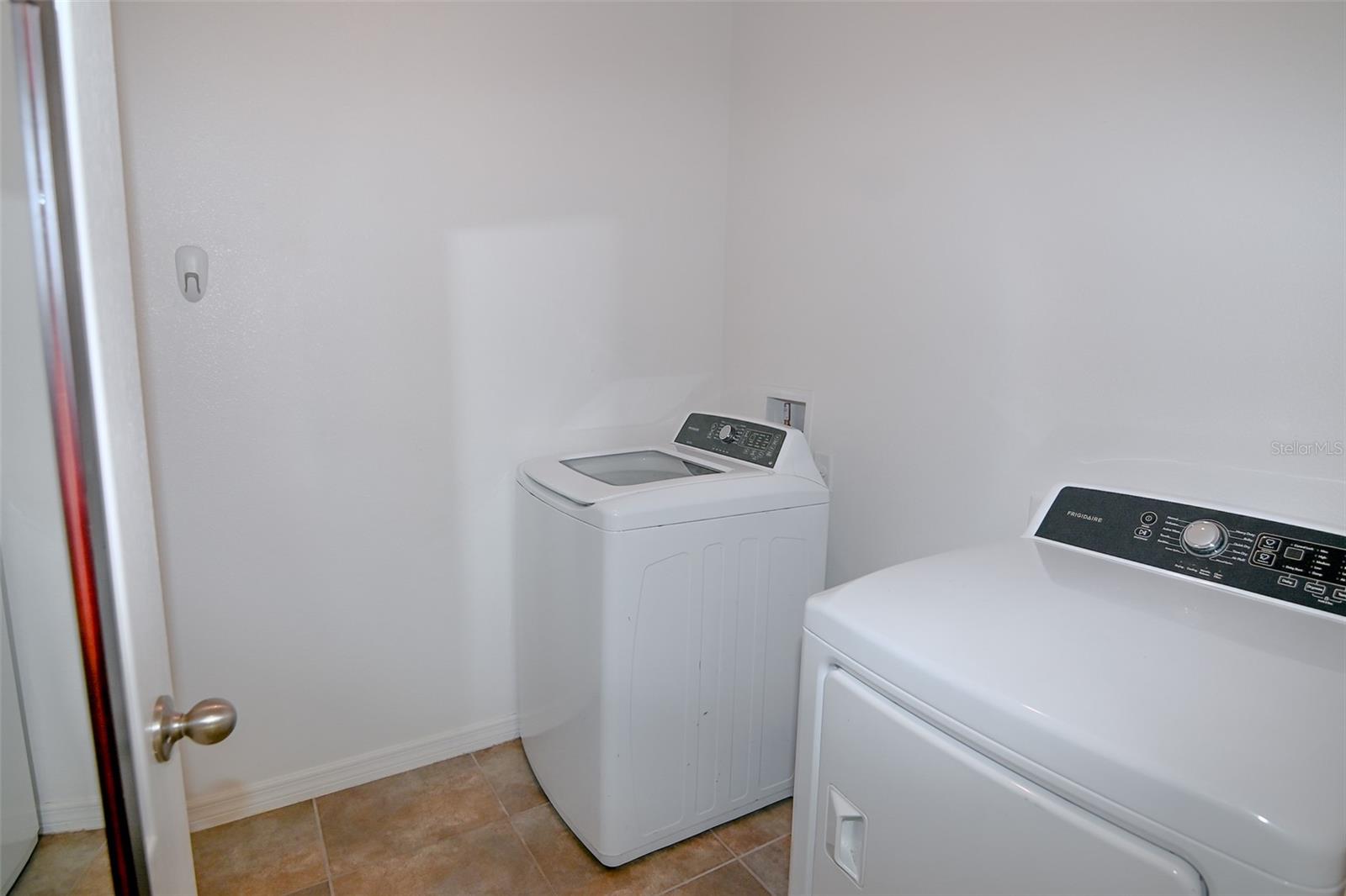 Image 20 of 22 For 3320 Lynrock Avenue