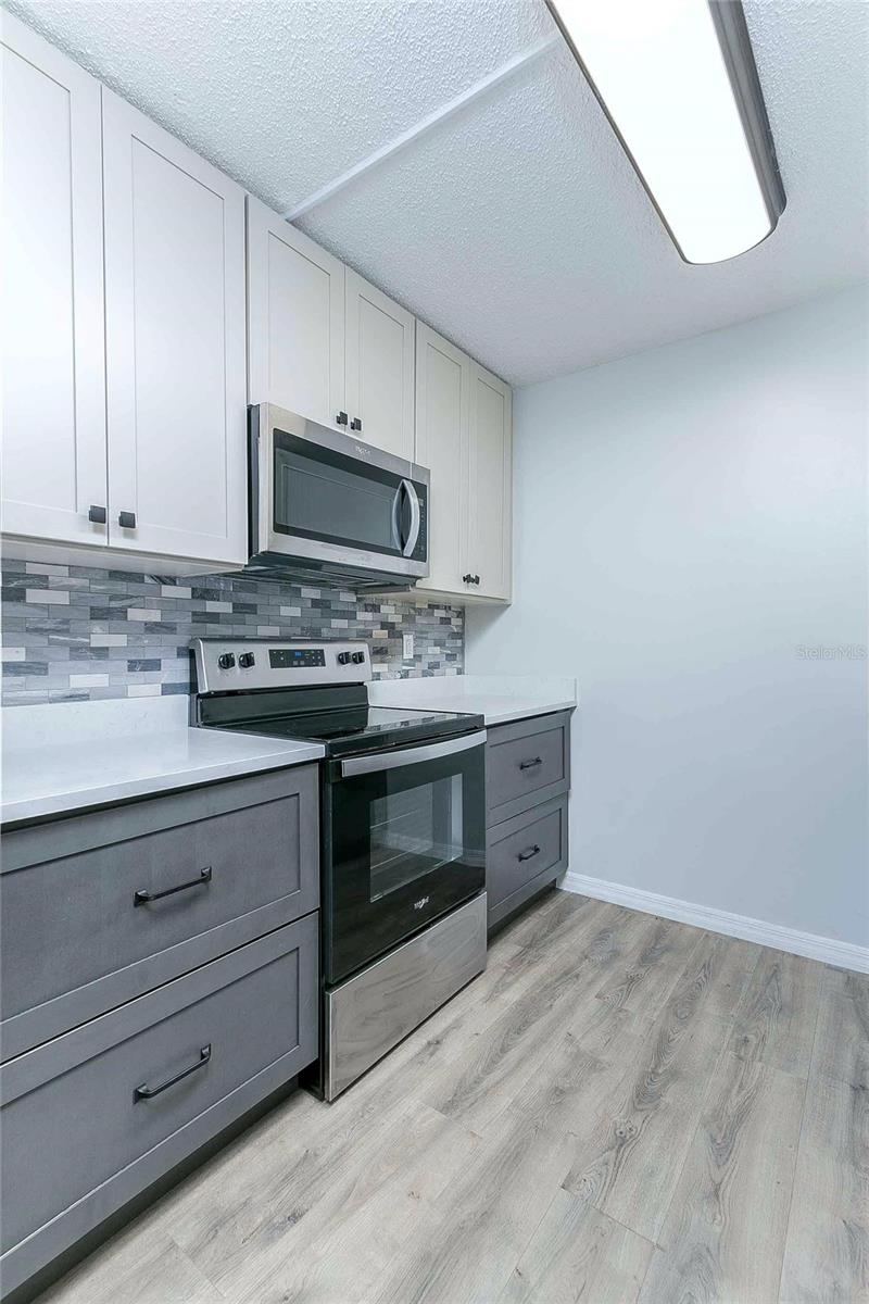 Image 12 of 40 For 5341 Bamboo Court 418