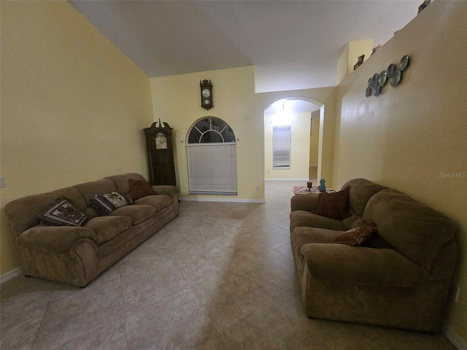 Image 2 of 18 For 1641 Parkglen Circle