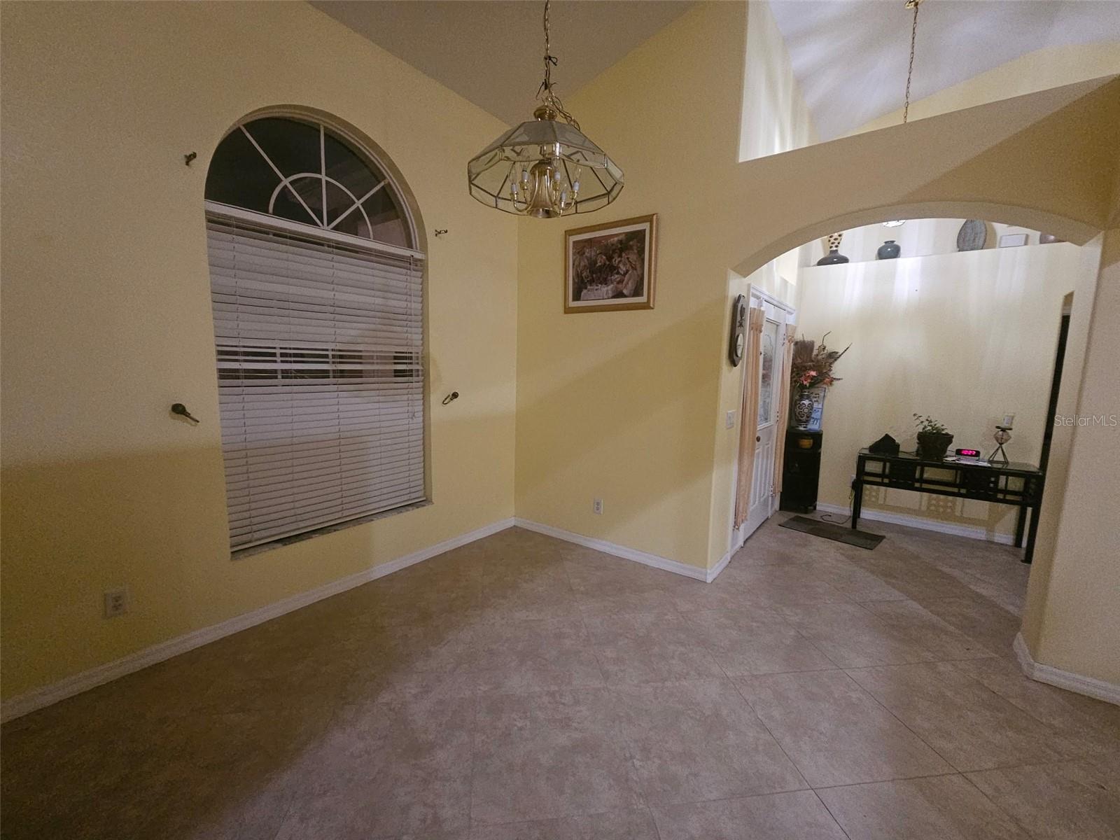 Image 3 of 18 For 1641 Parkglen Circle