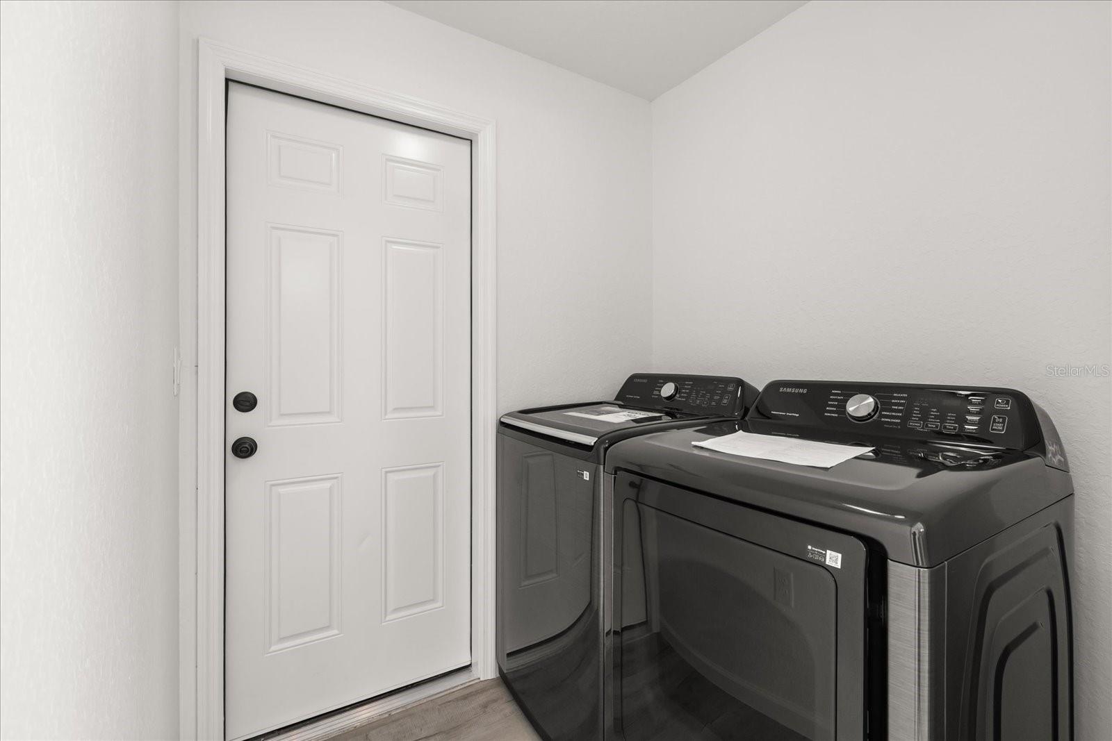 Image 10 of 39 For 2205 4th Street