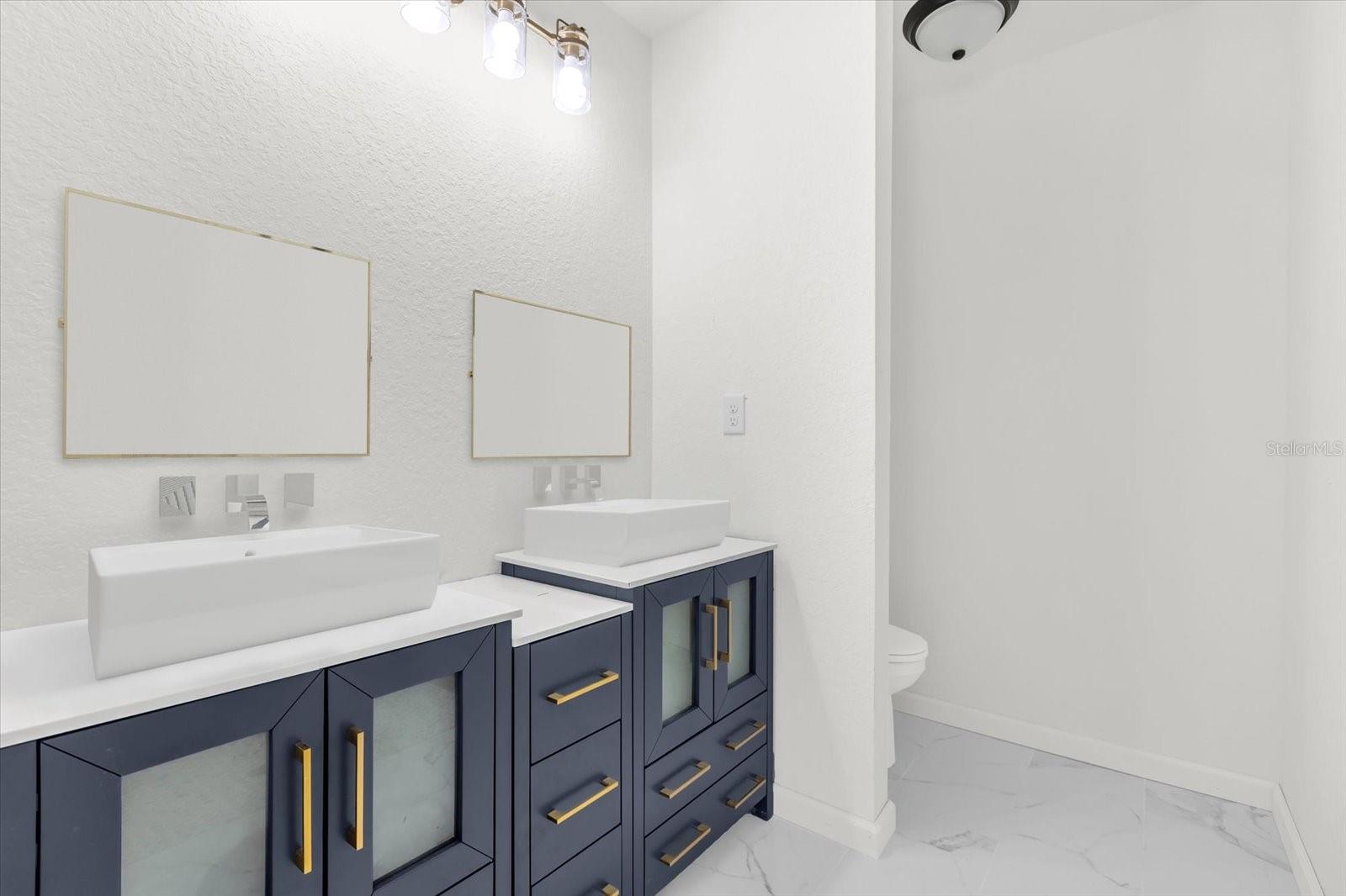 Image 15 of 39 For 2205 4th Street