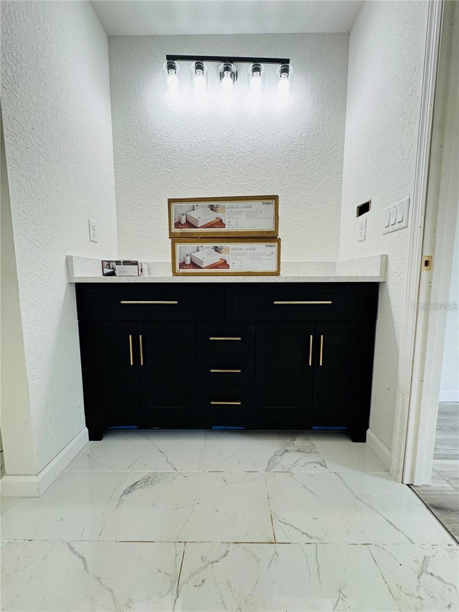 Image 16 of 39 For 2205 4th Street