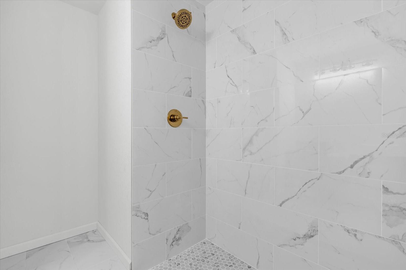 Image 19 of 39 For 2205 4th Street