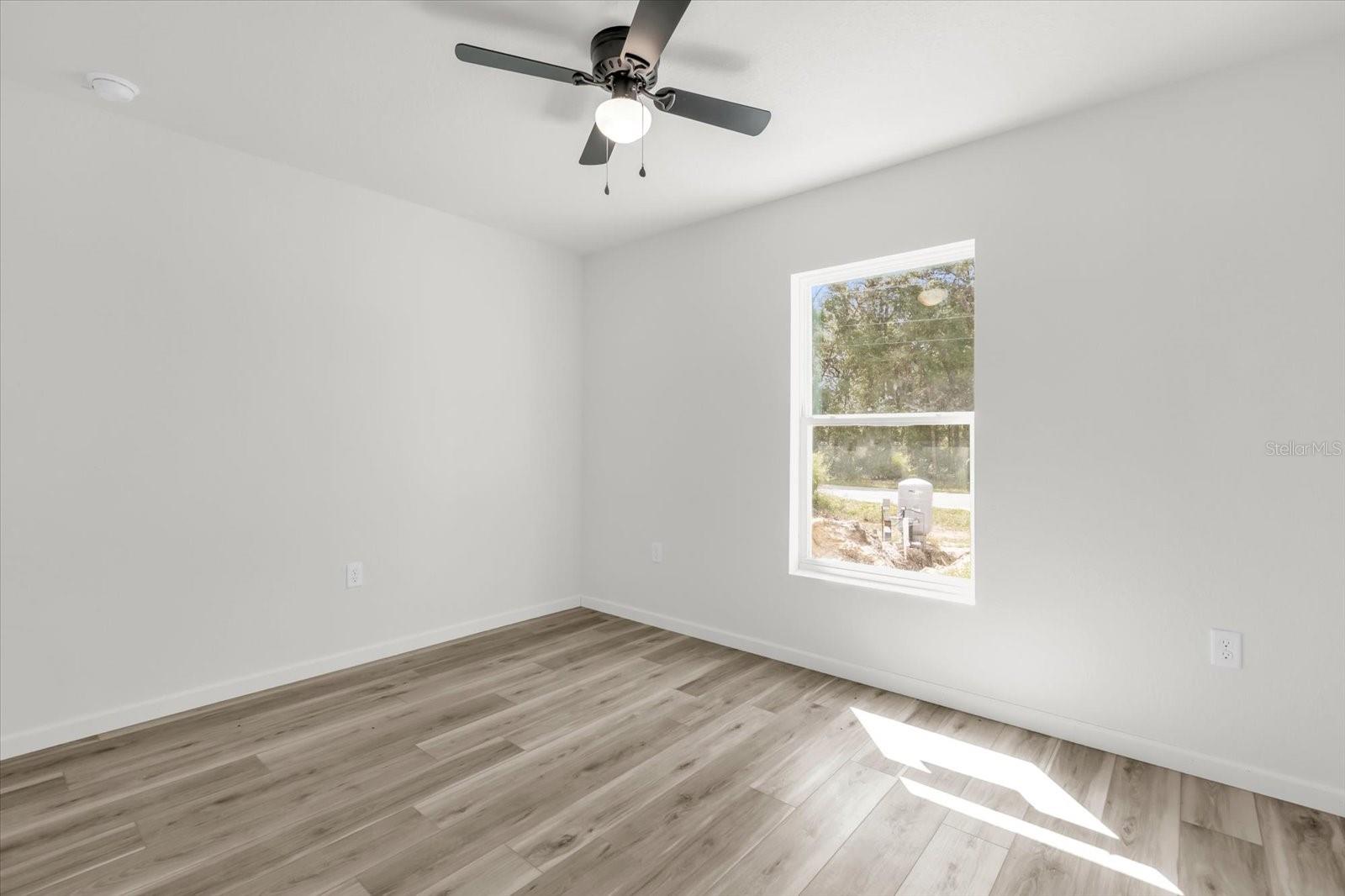 Image 22 of 39 For 2205 4th Street