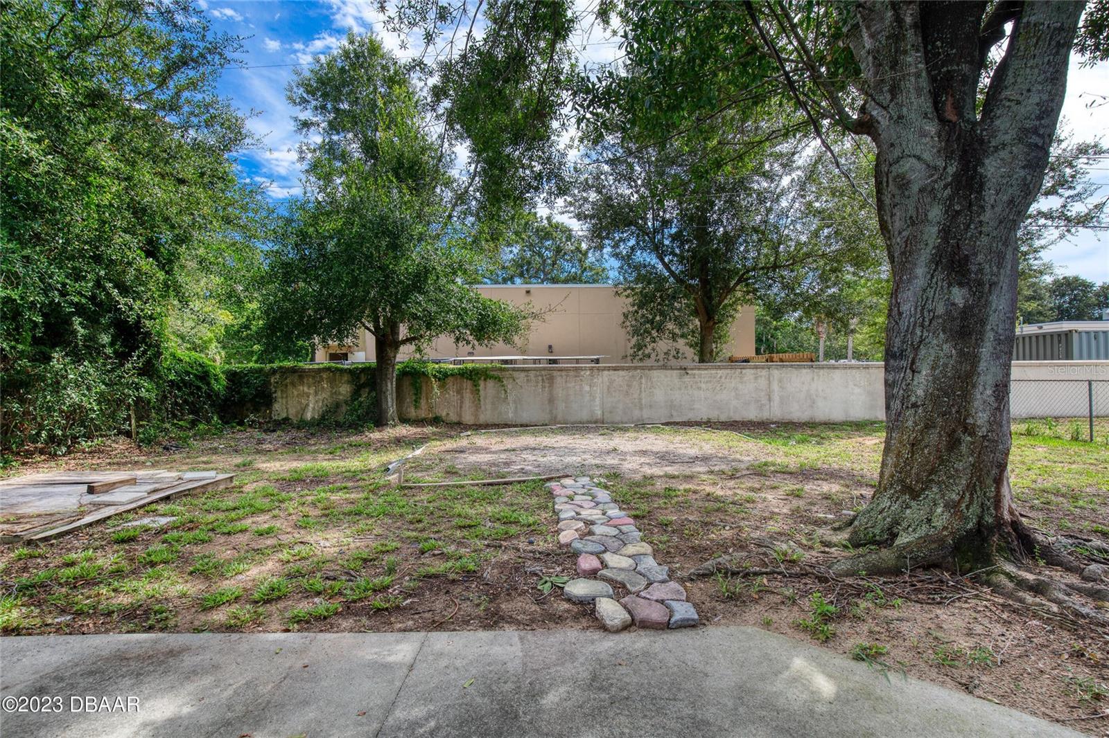 Image 7 of 20 For 108 Palm Drive