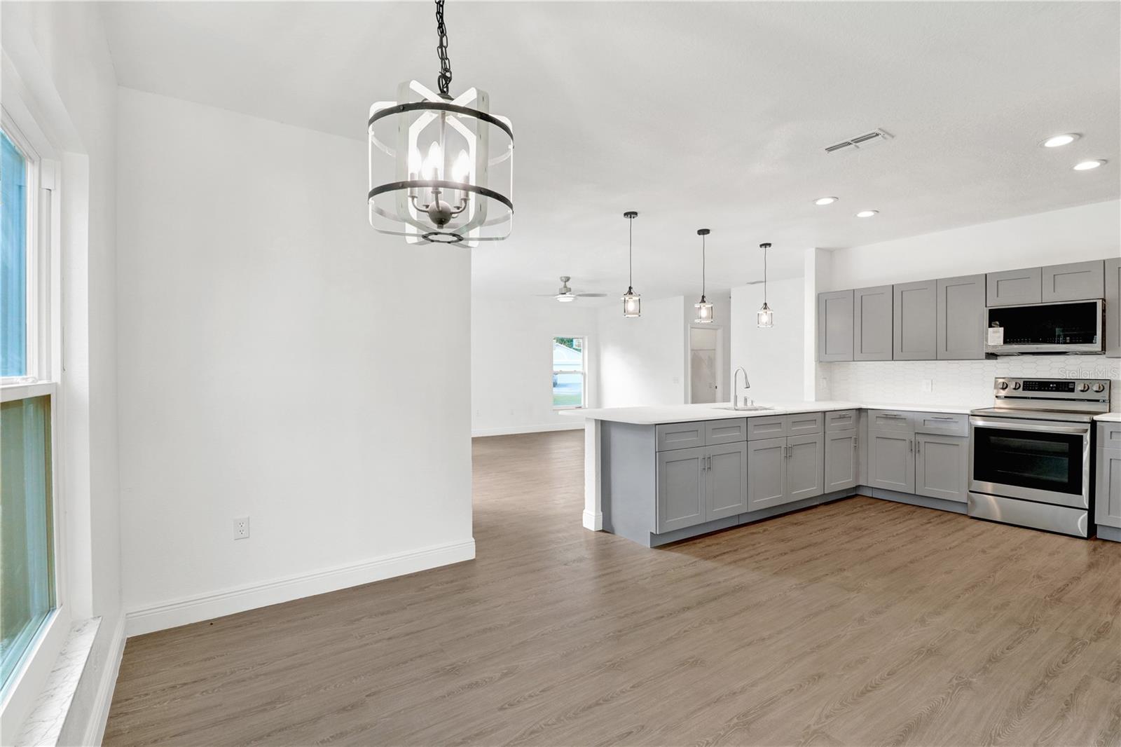 Image 10 of 26 For 1010 Embrun Court