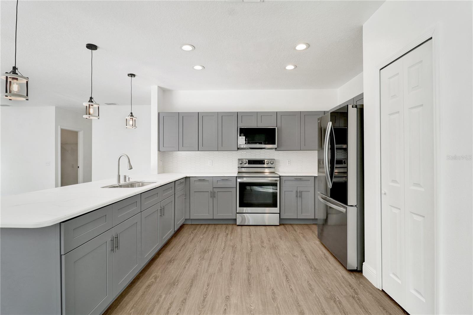 Image 12 of 26 For 1010 Embrun Court