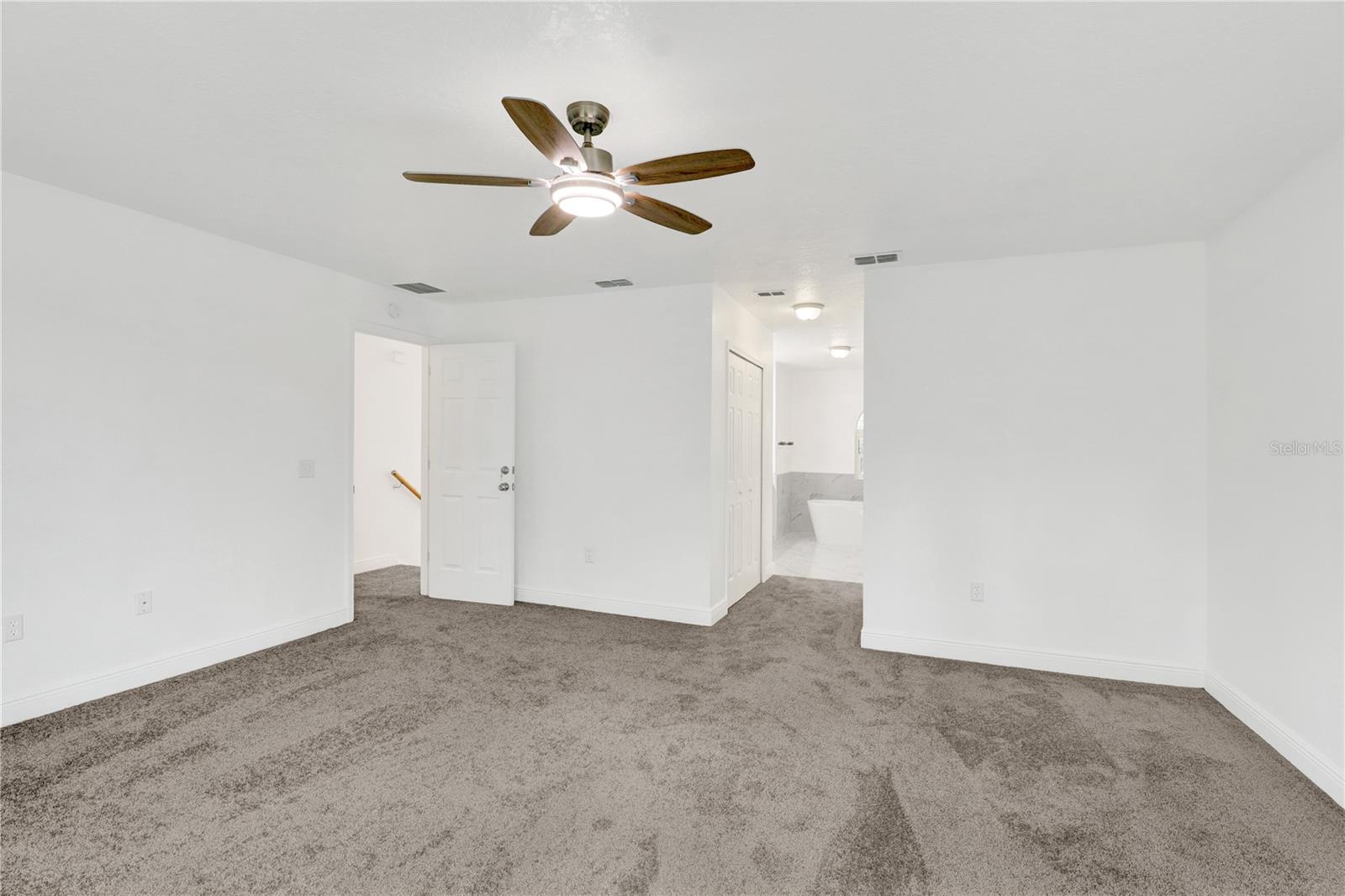 Image 13 of 26 For 1010 Embrun Court