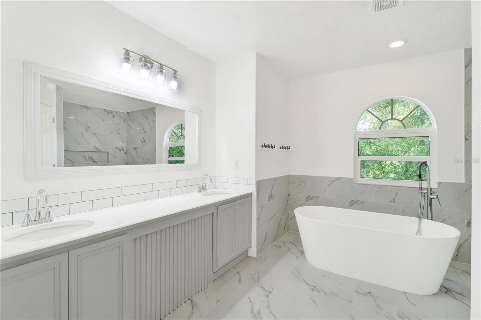 Image 14 of 26 For 1010 Embrun Court