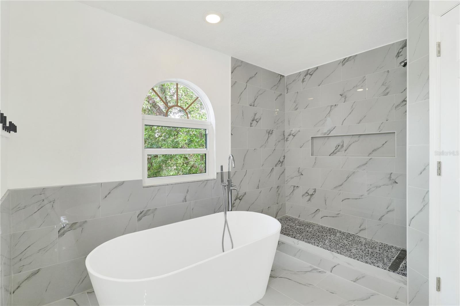 Image 15 of 26 For 1010 Embrun Court