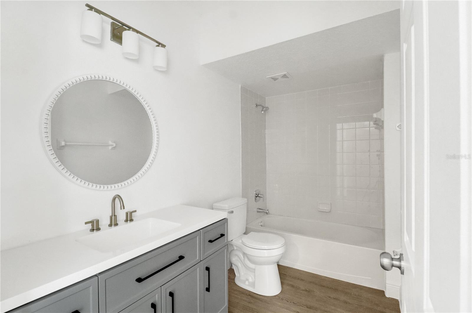 Image 17 of 26 For 1010 Embrun Court