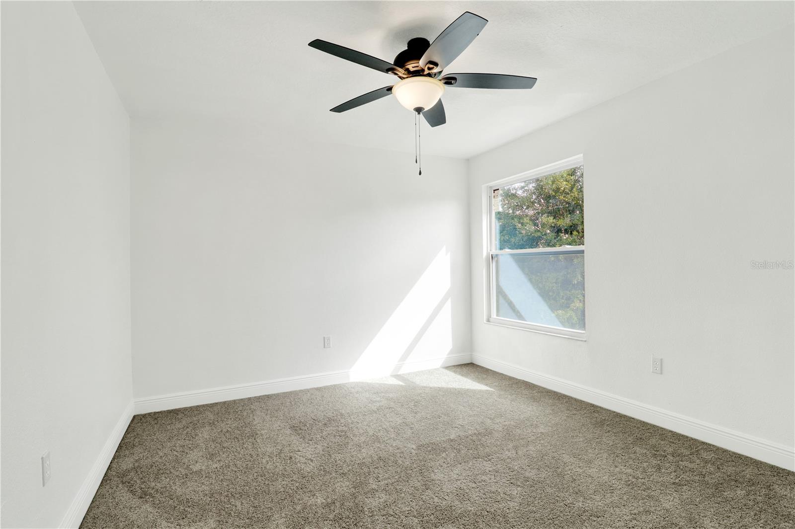 Image 19 of 26 For 1010 Embrun Court