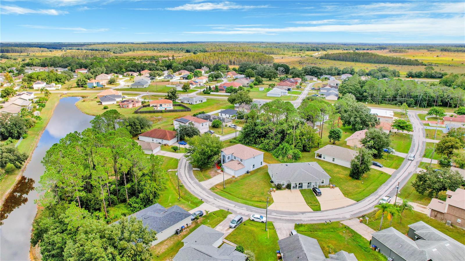 Image 4 of 26 For 1010 Embrun Court