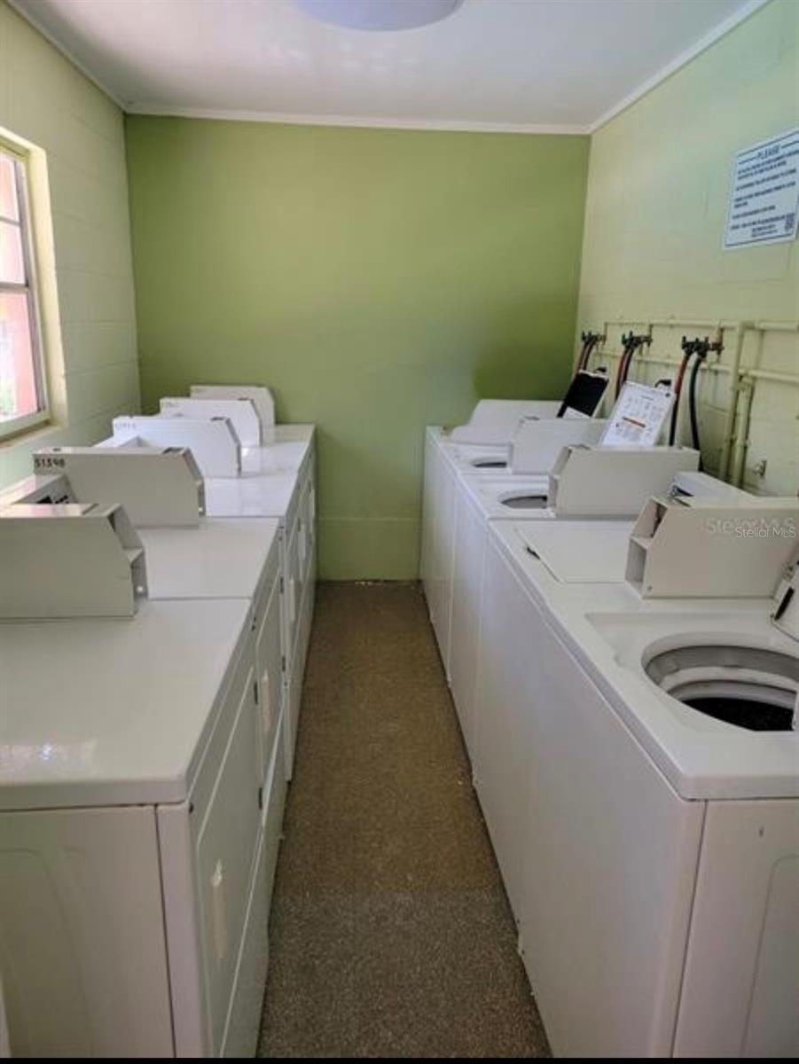 Image 23 of 23 For 1527 Catherine Street 28