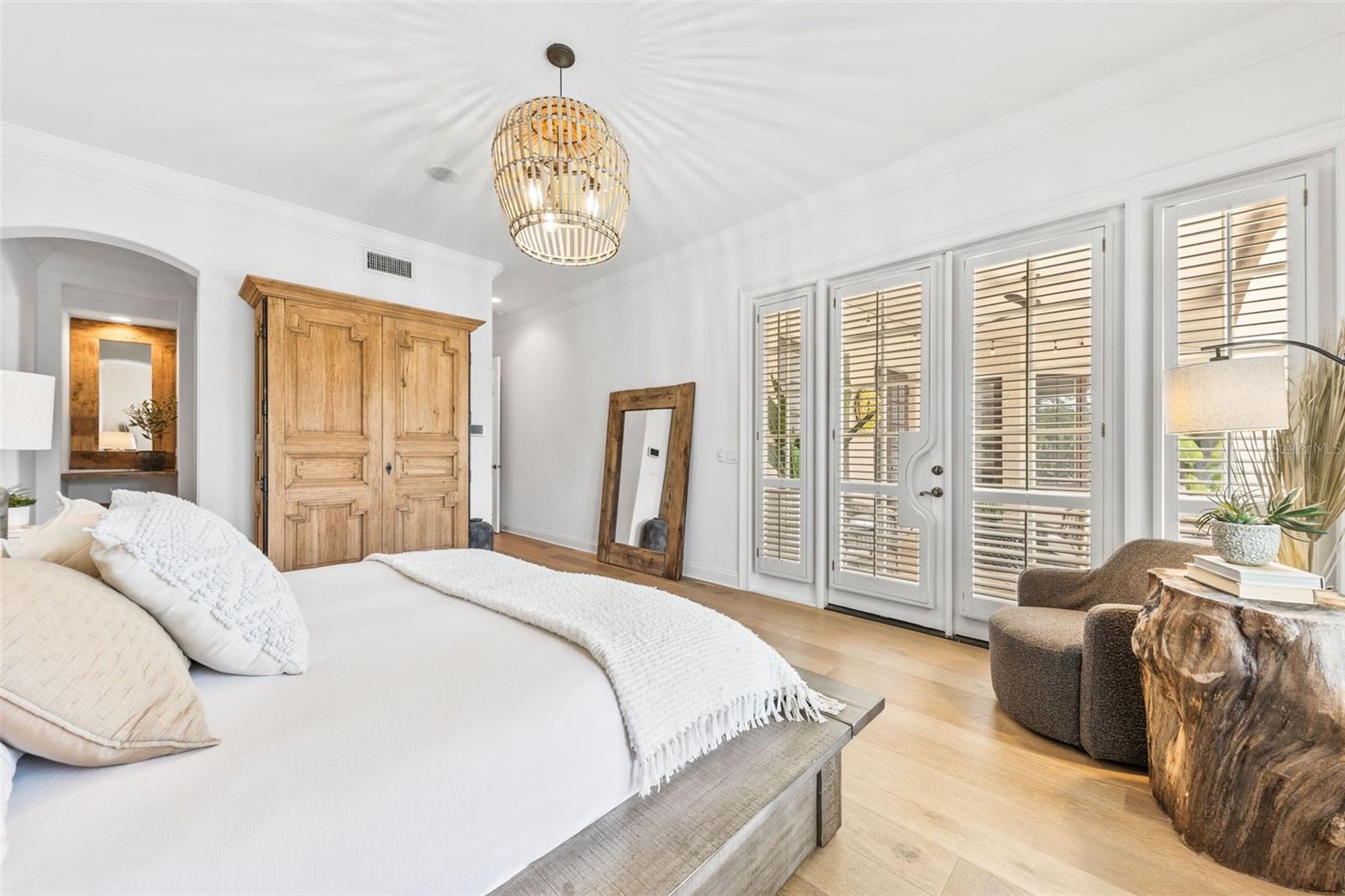 Image 17 of 43 For 102 Acadia Terrace