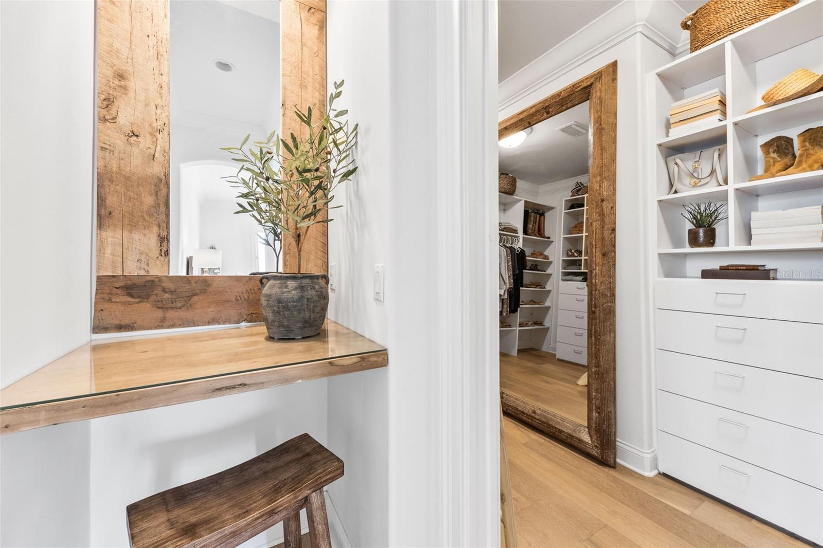 Image 18 of 43 For 102 Acadia Terrace