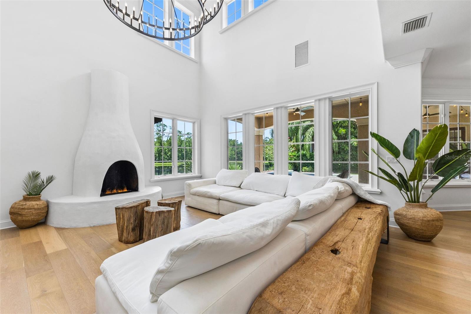 Image 4 of 43 For 102 Acadia Terrace