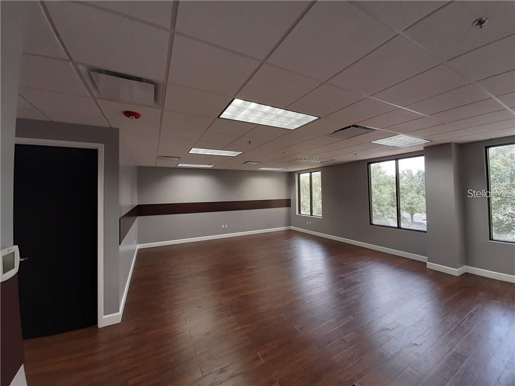 Image 3 of 13 For 6735 Conroy Road 212