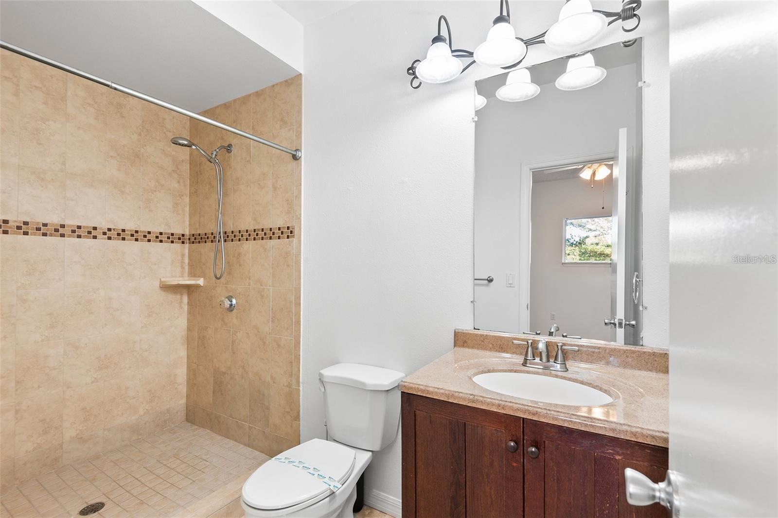 Image 8 of 13 For 10028 Strafford Oak Court 710