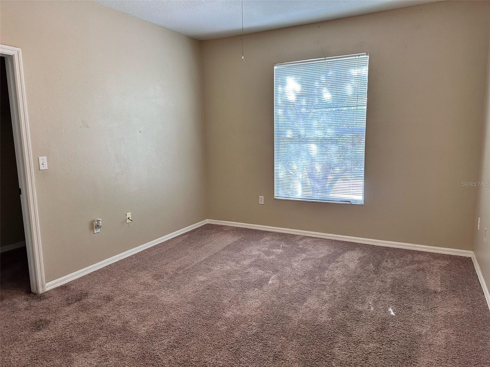 Image 13 of 21 For 5512 Metrowest Boulevard 203