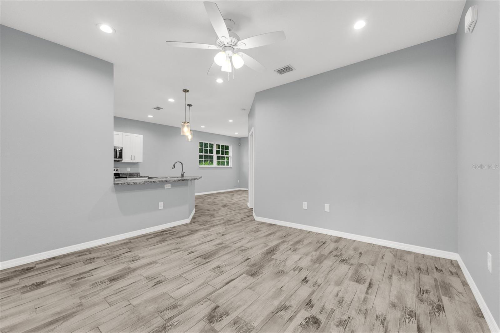 Image 4 of 22 For 138 15th Street